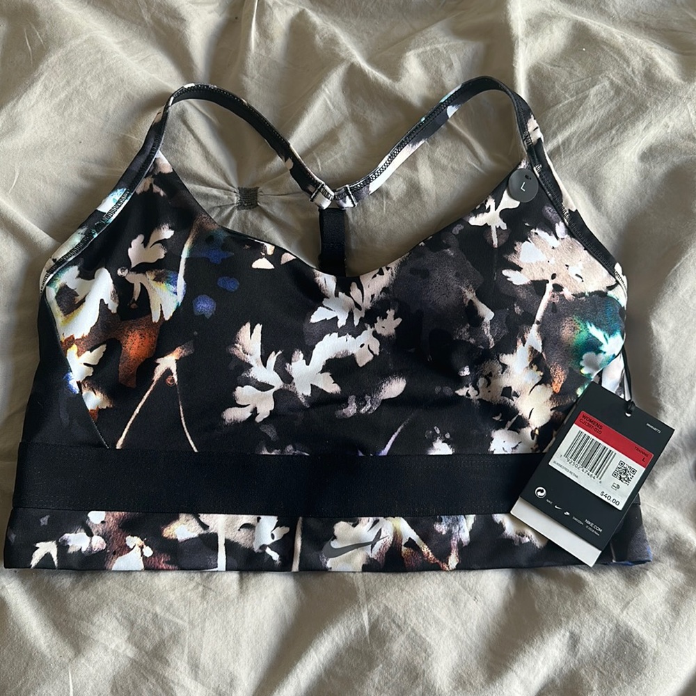 NWT Nike Sports Bra - size L